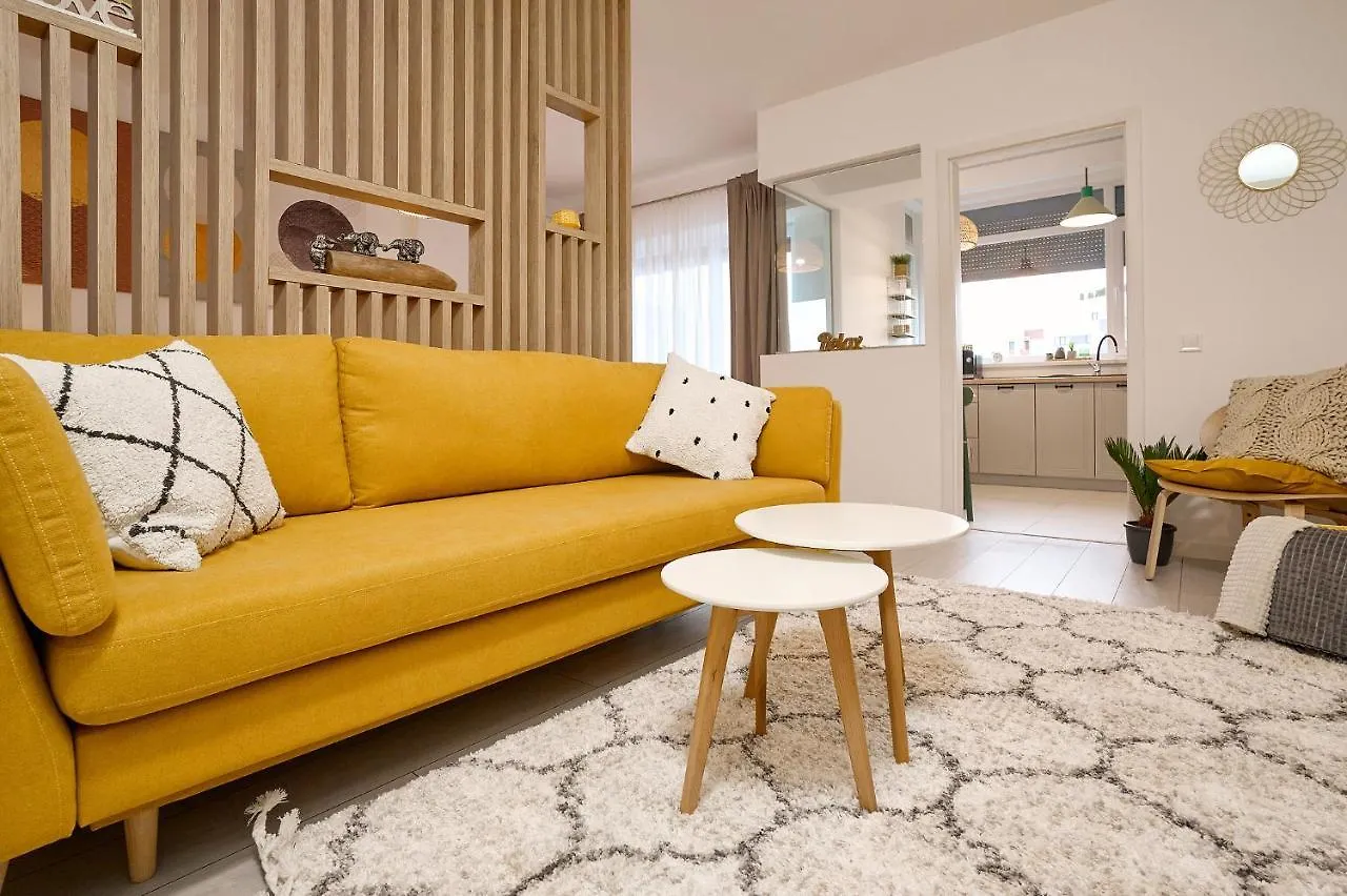 Apartment Moon Plaza Deluxe Studios Bucharest Romania