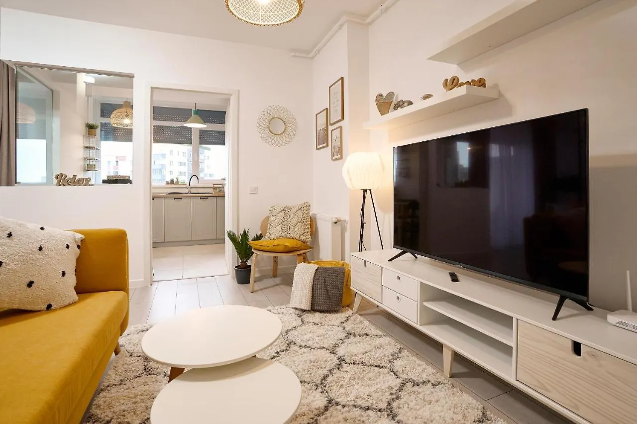 Moon Plaza Deluxe Studios Bucharest 0*,