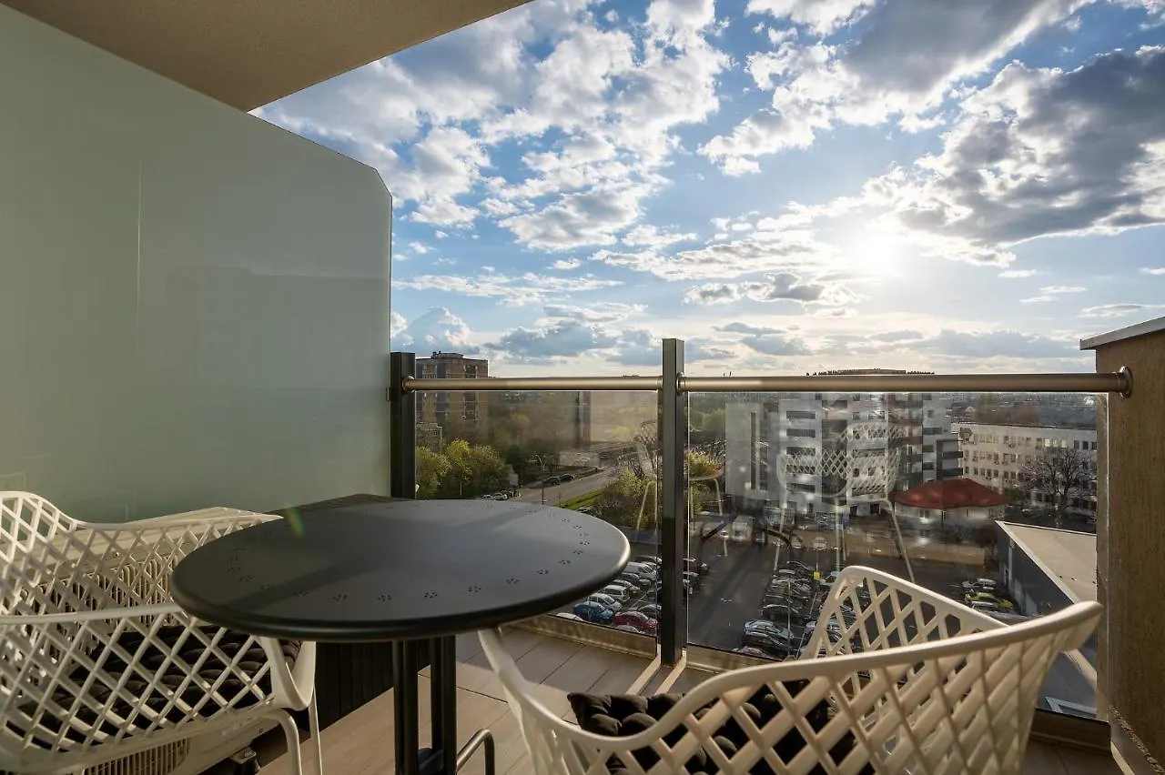 Moon Plaza Deluxe Studios Bucharest Apartment
