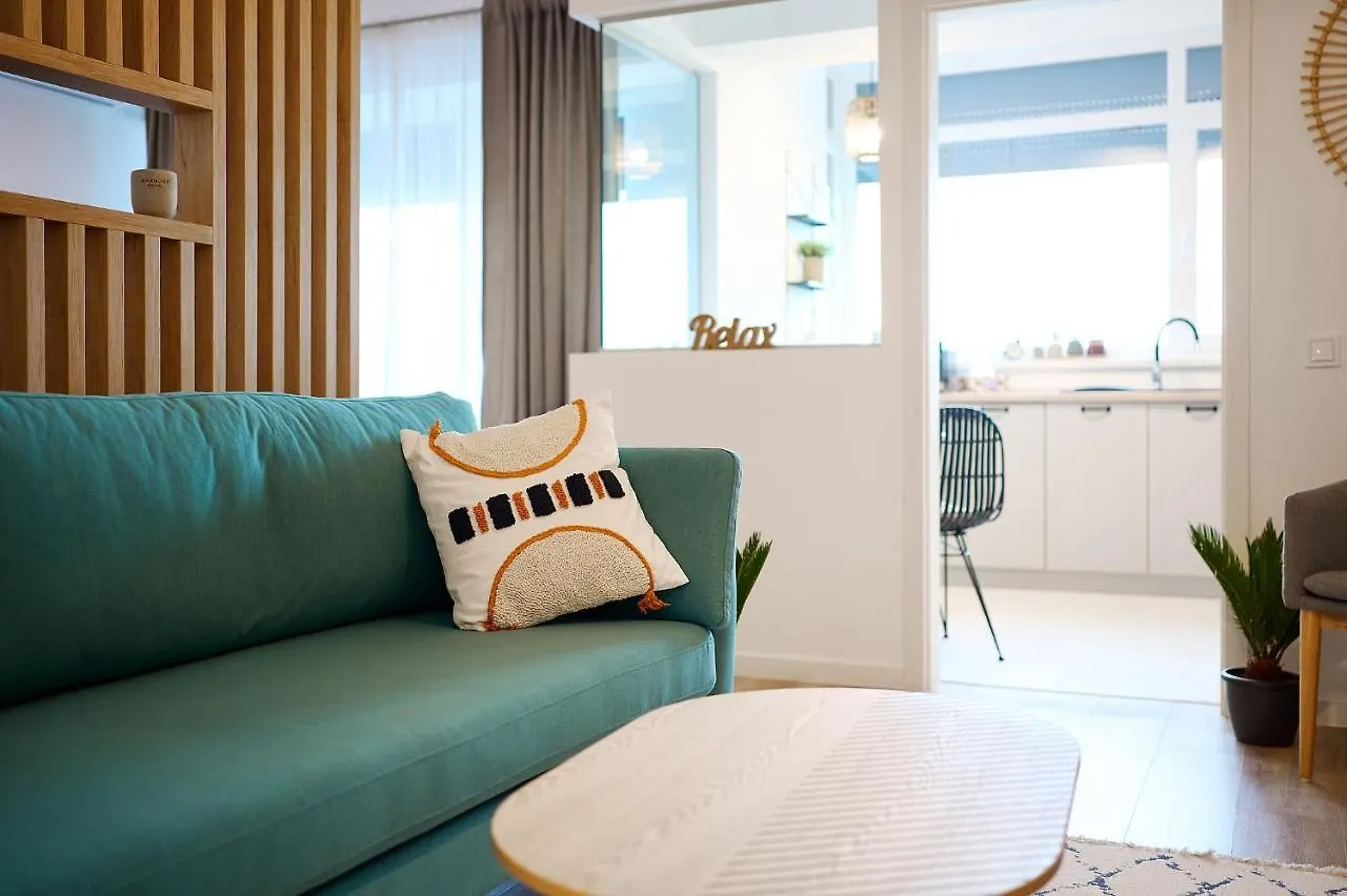 Moon Plaza Deluxe Studios Bucharest Apartment
