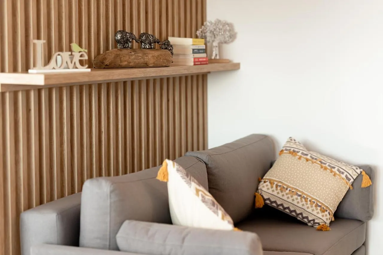 Moon Plaza Deluxe Studios Bucharest Apartment