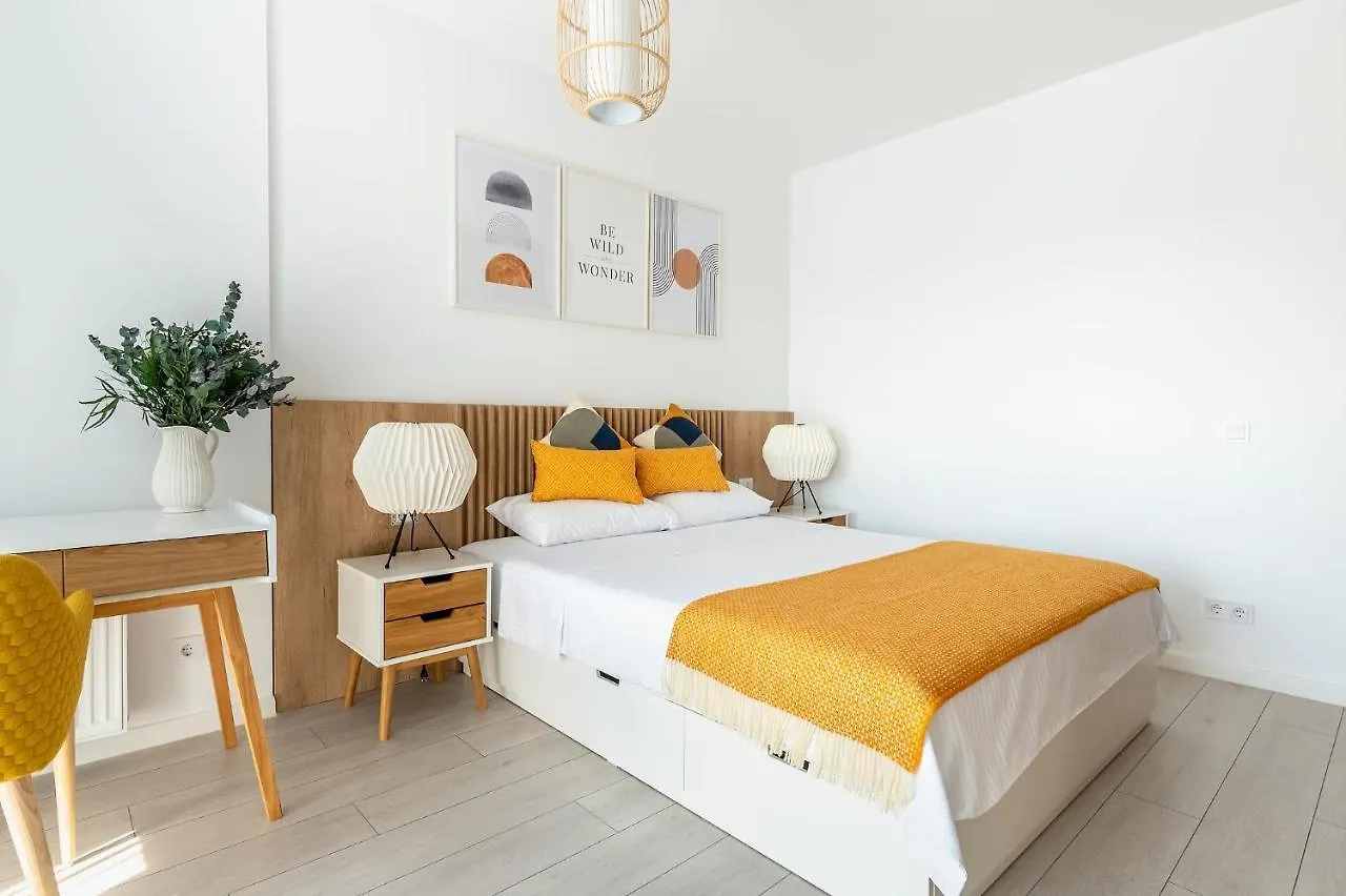 Apartment Moon Plaza Deluxe Studios Bucharest