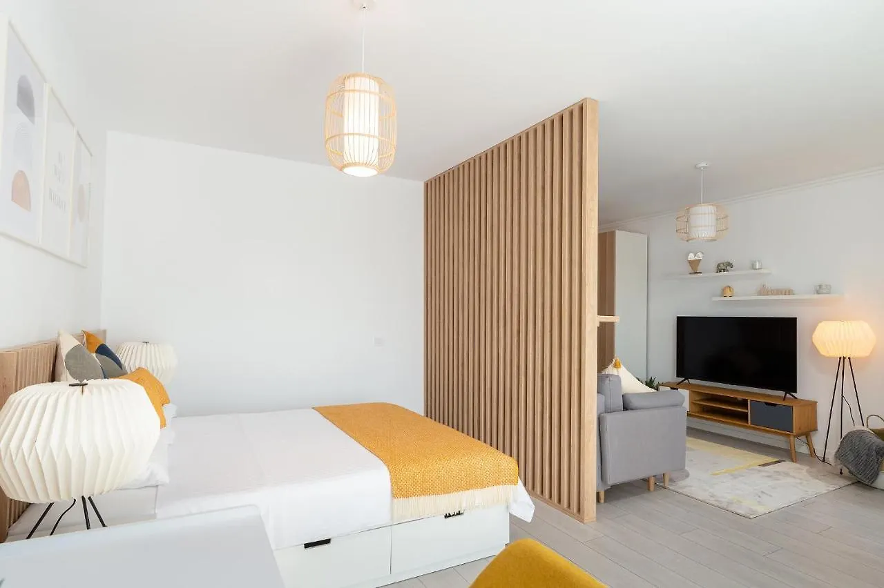 Apartment Moon Plaza Deluxe Studios Bucharest
